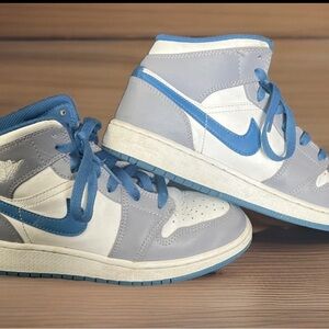 Jordan Kids Sneakers in Blue and Gray